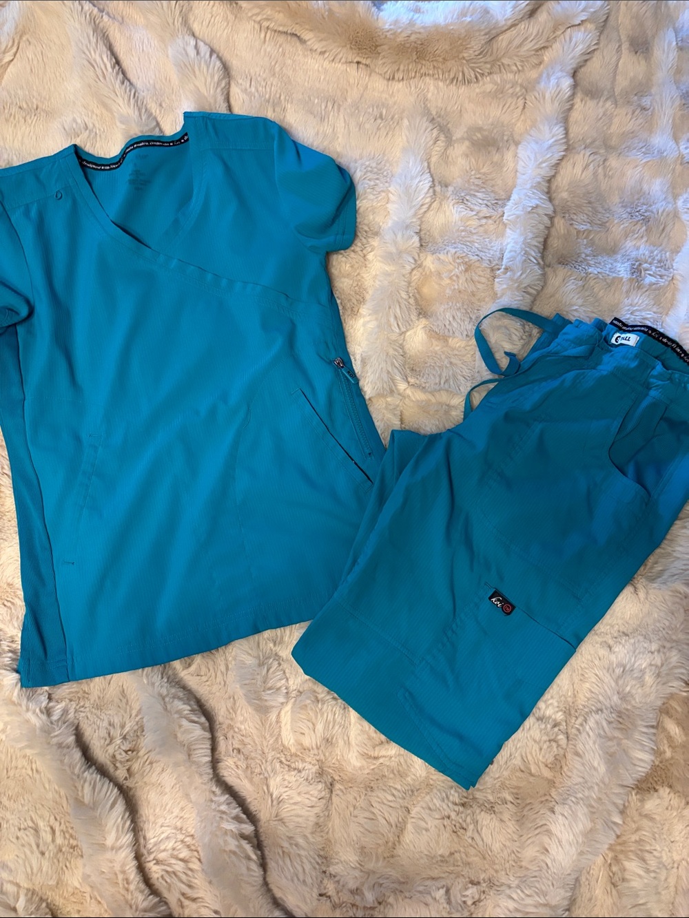 Teal Medical Scrub Top & Pants Set koi lite small tall